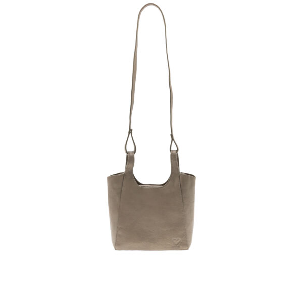 Clutch Gardunha em couro e tecido de upcycling. Sem fechos e sem metais. Cor nude