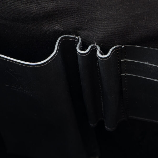 Mala Executive couro d eupcycling em cor preta