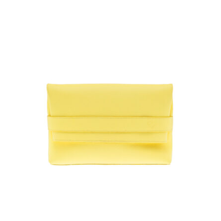 Clutch Alcar do Algarve Yellow em couro de upcycling cor amarela